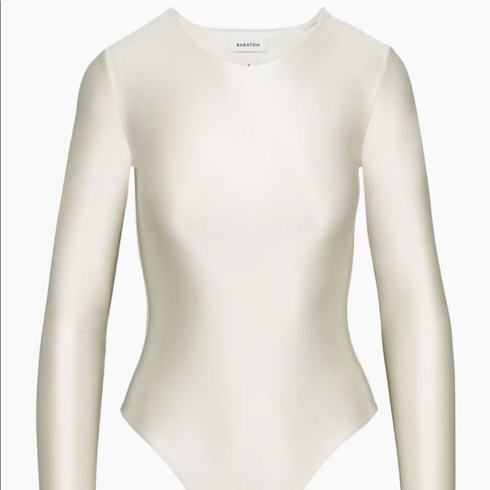 brand new aritzia Satinette Crew Longsleeve Bodysuit